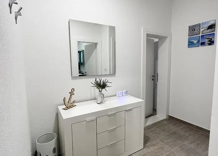 T&t Apartment *